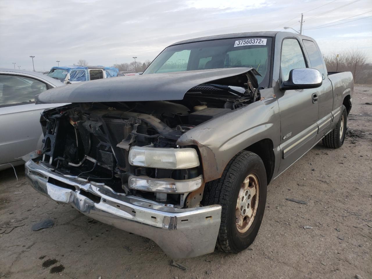 Photo 2 from auction – 2000 CHEVROLET SILVERADO with VIN 2GCEC19T0Y1347246