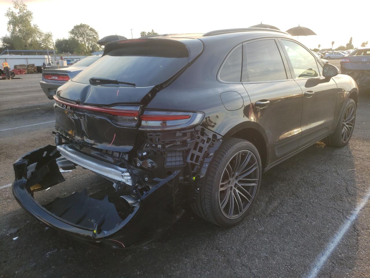 Photo 4 from auction – 2020 PORSCHE MACAN S with VIN WP1AB2A5XLLB37047