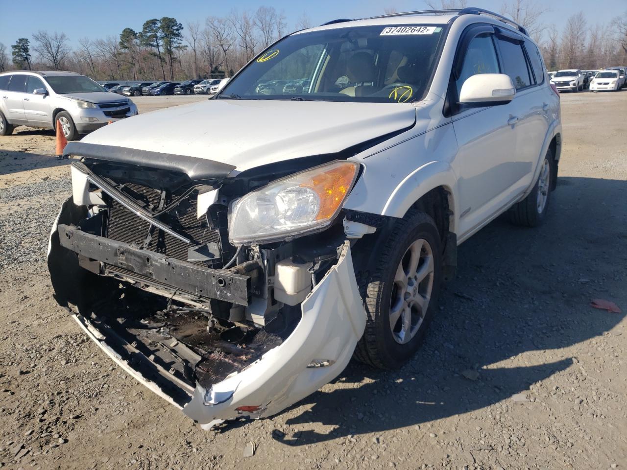 Photo 2 from auction – 2010 TOYOTA RAV4 LIMIT with VIN 2T3DK4DV0AW031657