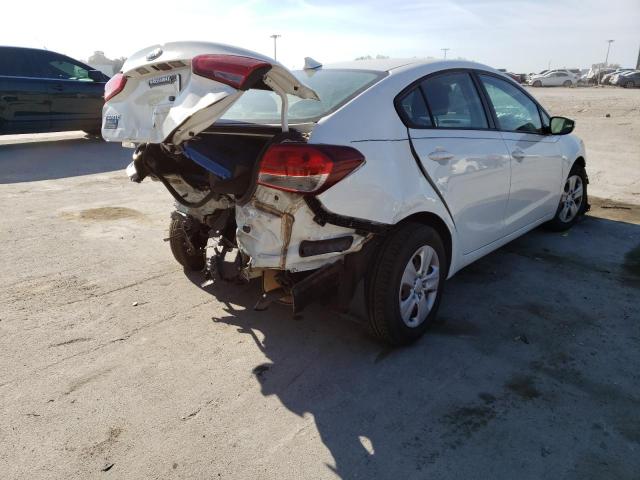 Photo 4 from auction – 2017 KIA FORTE LX with VIN 3KPFK4A71HE036175
