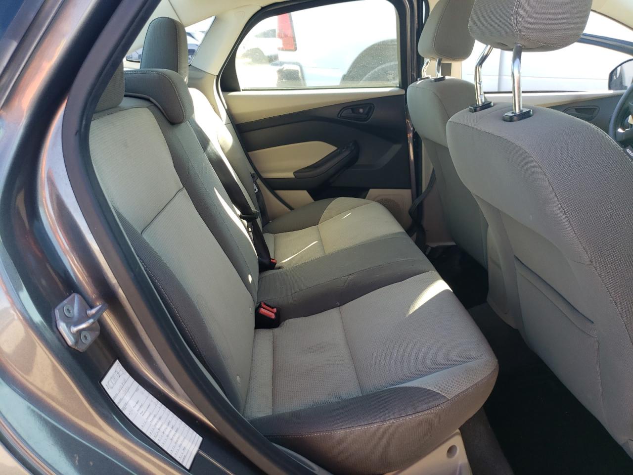 Photo 6 from auction – 2012 FORD FOCUS SE with VIN 1FAHP3F24CL147861