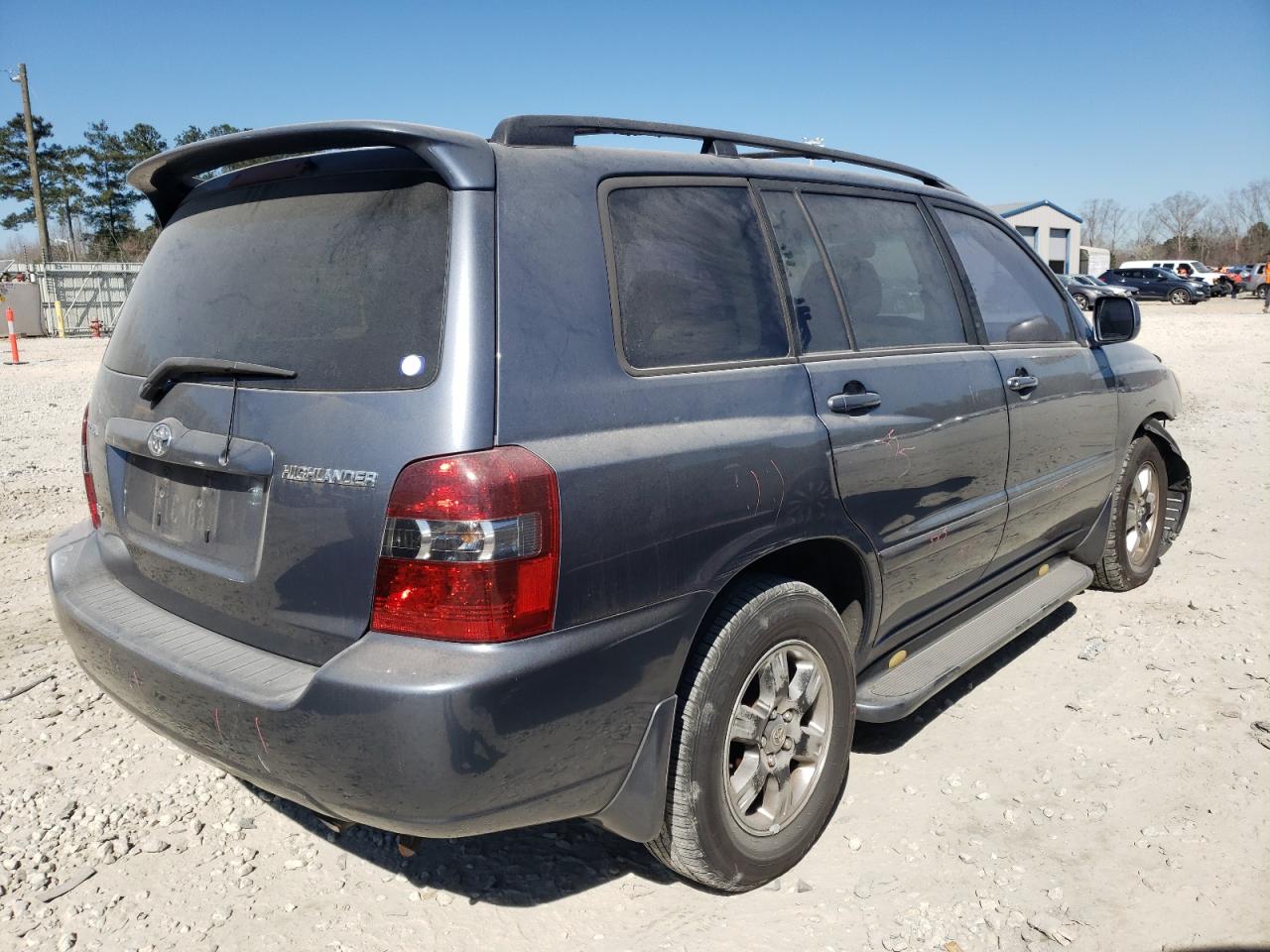 Photo 4 from auction – 2004 TOYOTA HIGHLANDER with VIN JTEDP21A640003681