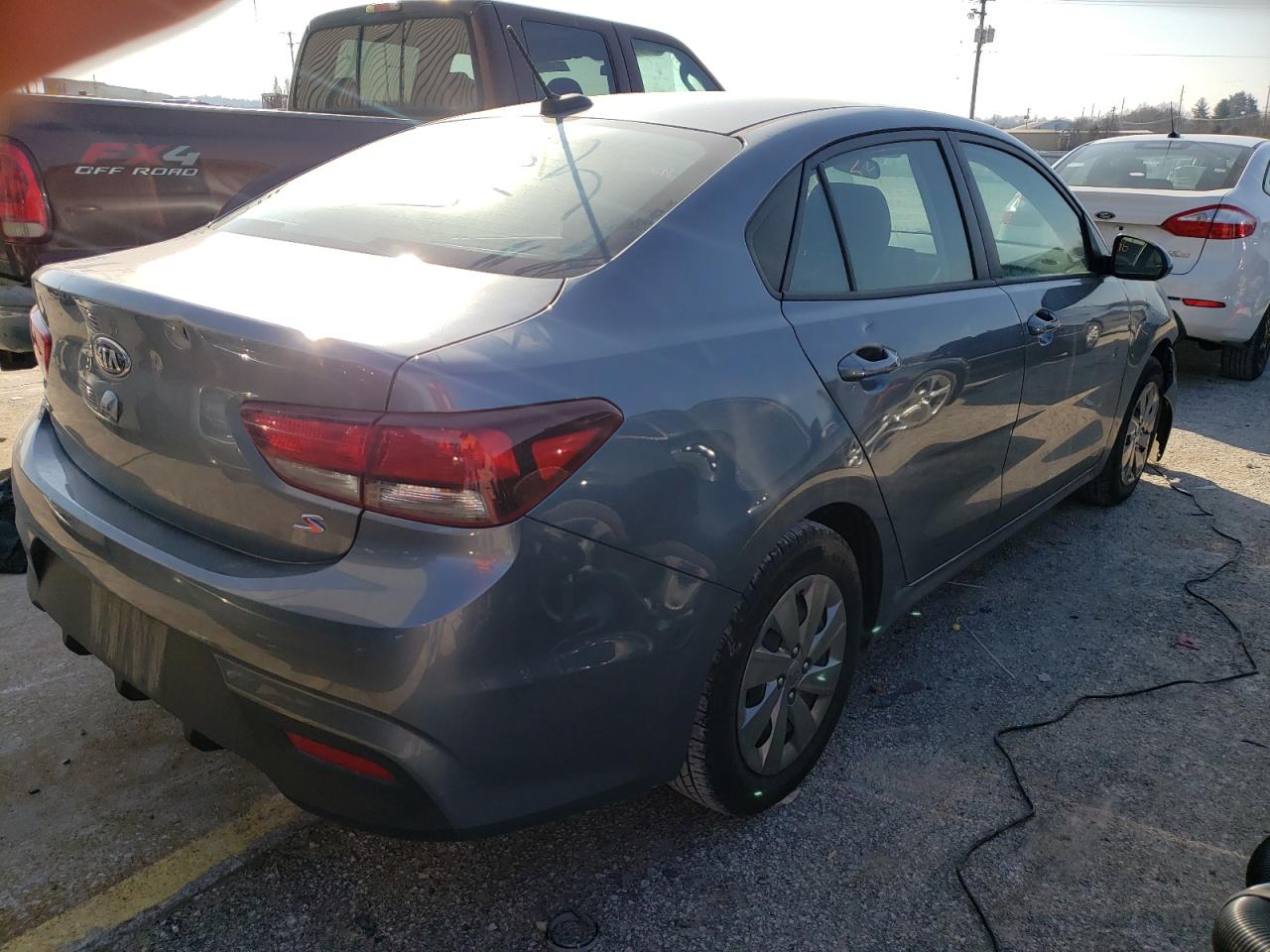 Photo 4 from auction – 2019 KIA RIO S with VIN 3KPA24AB5KE202137