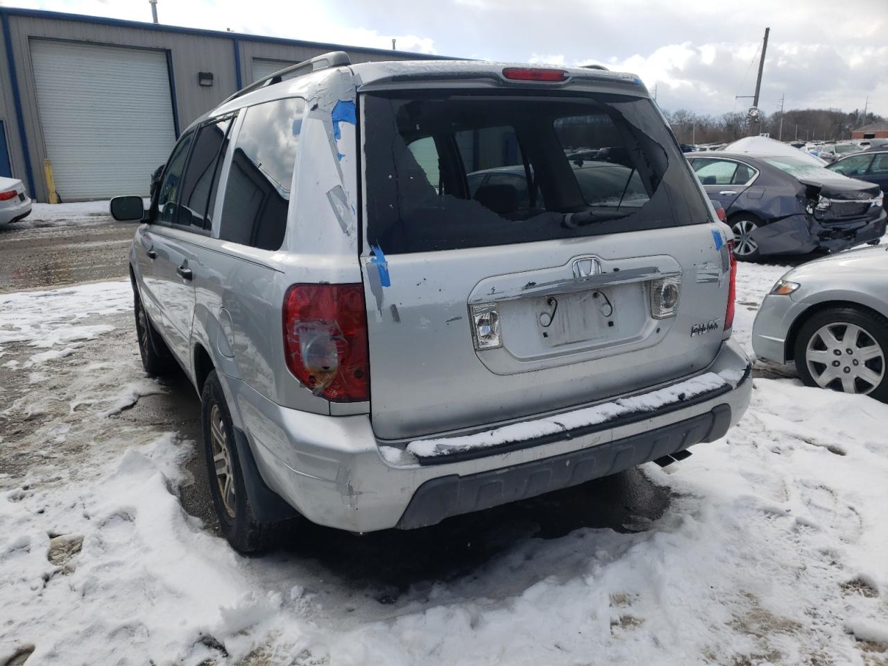 Foto 3 de la subasta – 2005 HONDA PILOT EX con VIN 5FNYF18455B002351