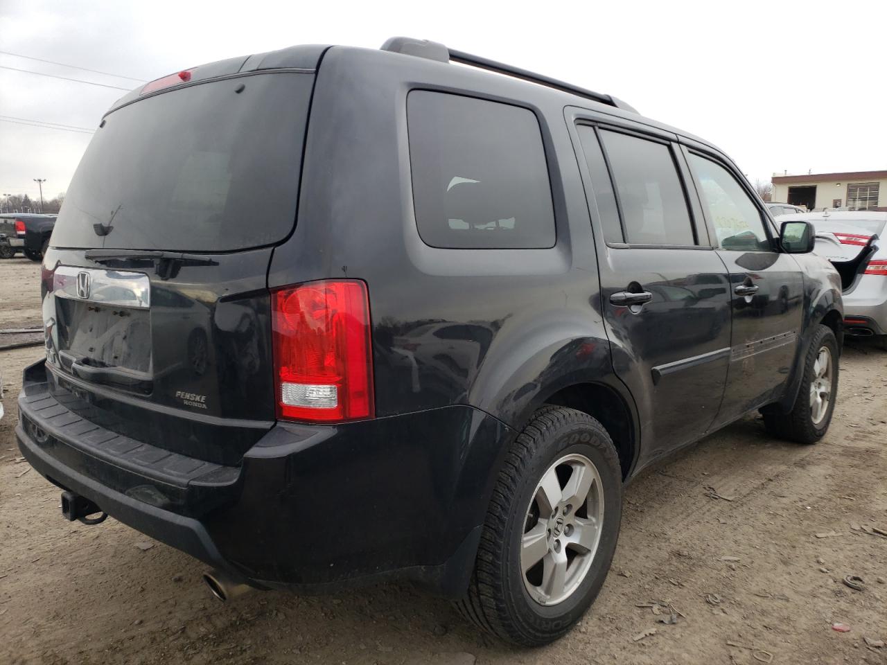 Photo 4 from auction – 2011 HONDA PILOT EX with VIN 5FNYF3H46BB045491