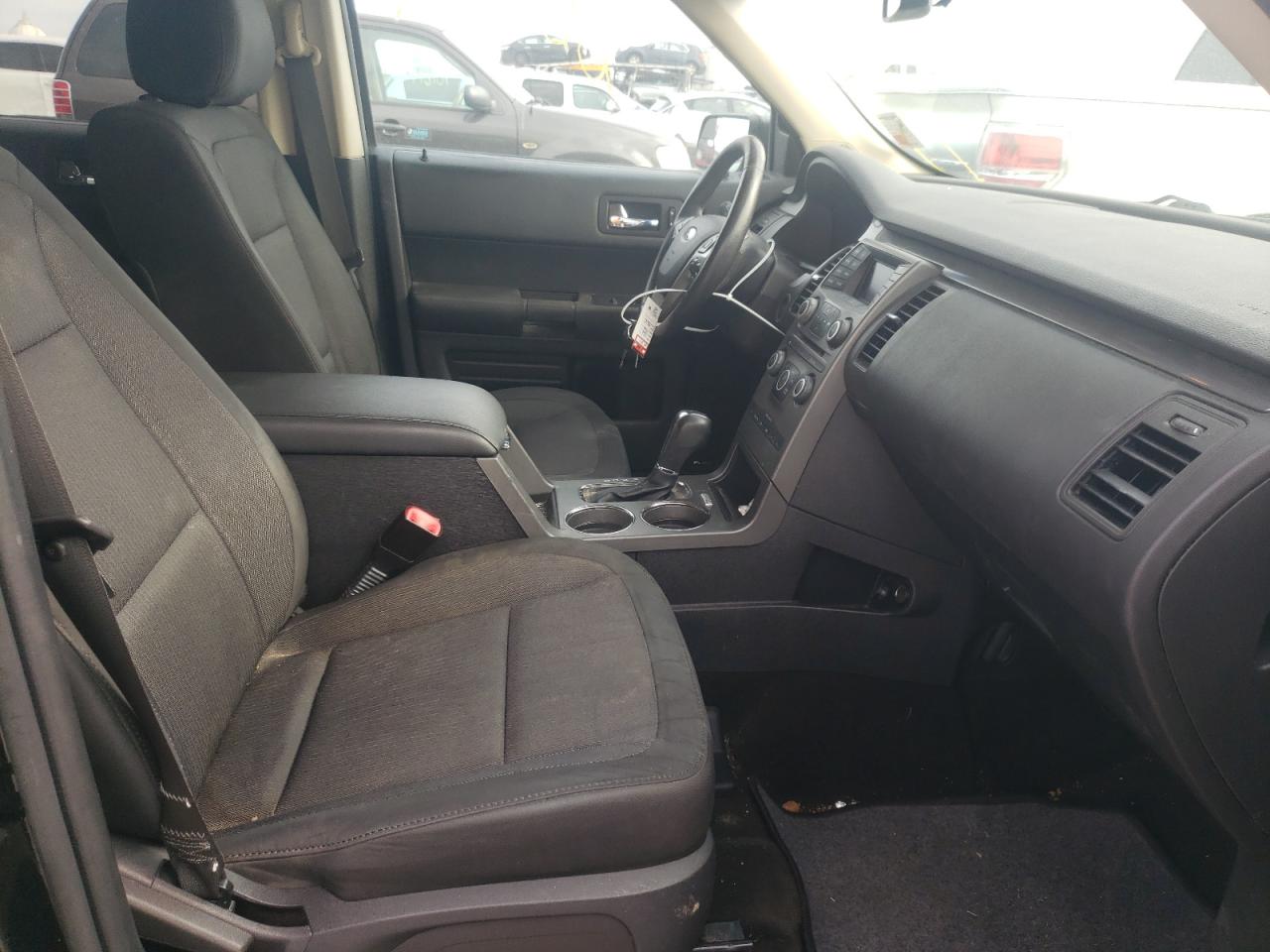 Photo 5 from auction – 2015 FORD FLEX SE with VIN 2FMGK5B82FBA17426