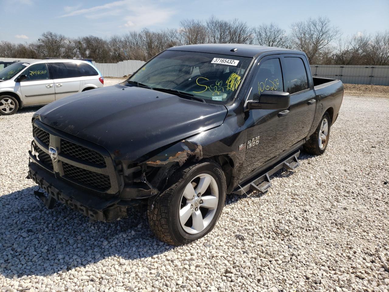 Photo 2 from auction – 2016 RAM 1500 ST with VIN 3C6RR6KT3GG158272