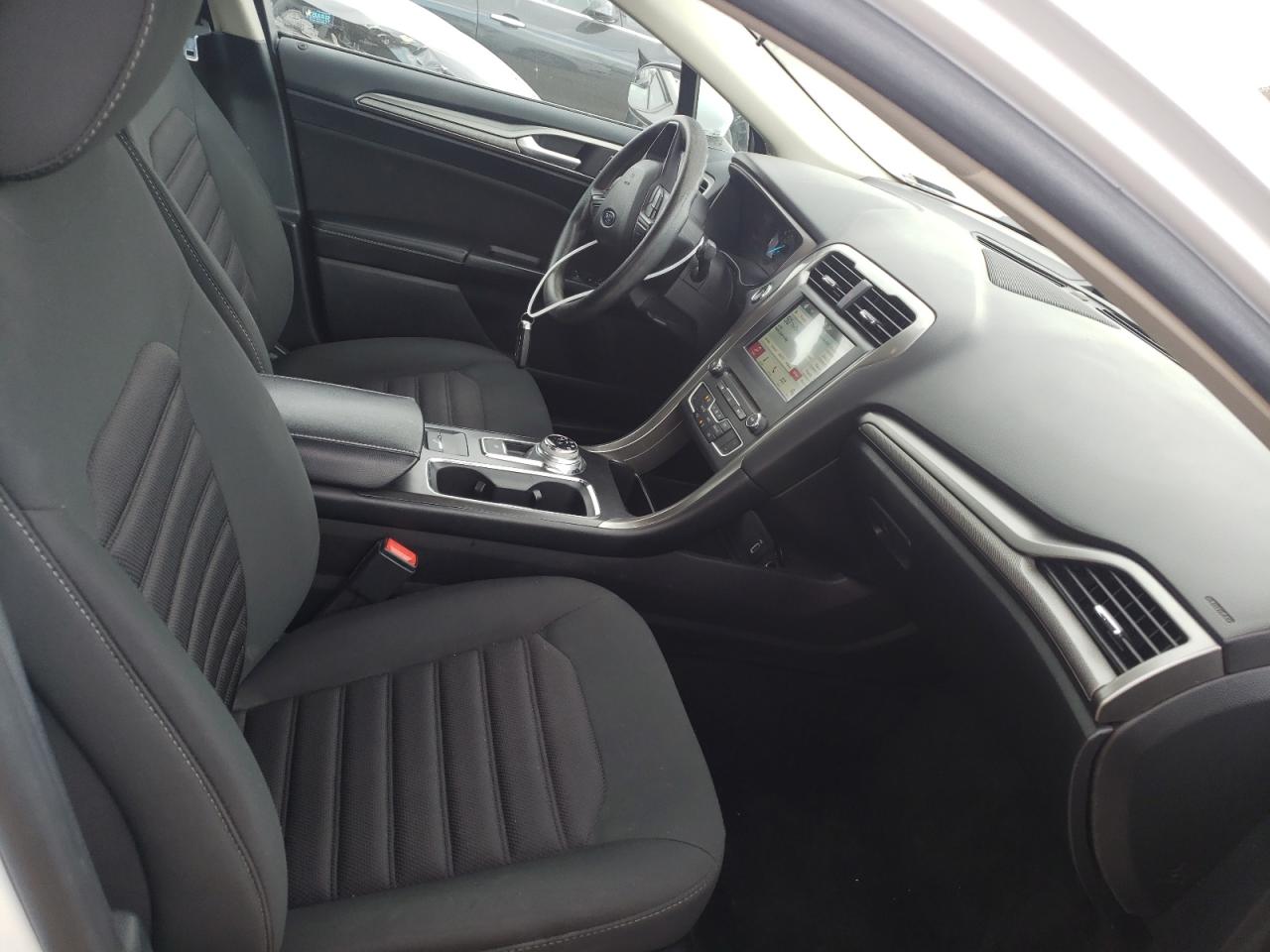 Photo 5 from auction – 2018 FORD FUSION SE with VIN 3FA6P0H79JR123729