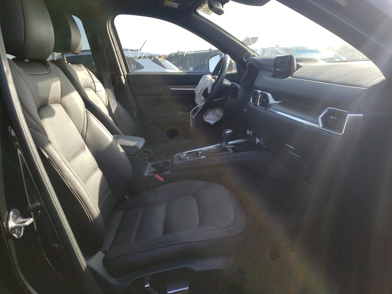 Photo 5 from auction – 2019 MAZDA CX-5 SIGNA with VIN JM3KFBEYXK0595256