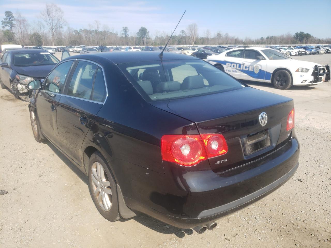 Photo 3 from auction – 2007 VOLKSWAGEN JETTA WOLF with VIN 3VWEF71K07M197785