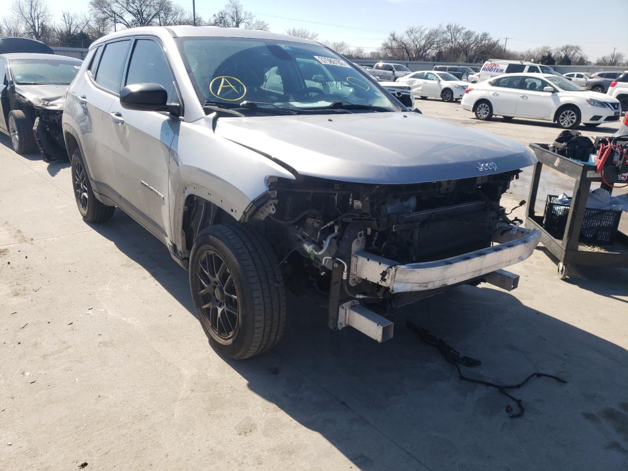 JEEP COMPASS SP 2018 with VIN 3C4NJDAB7JT409885 - Photo from auction