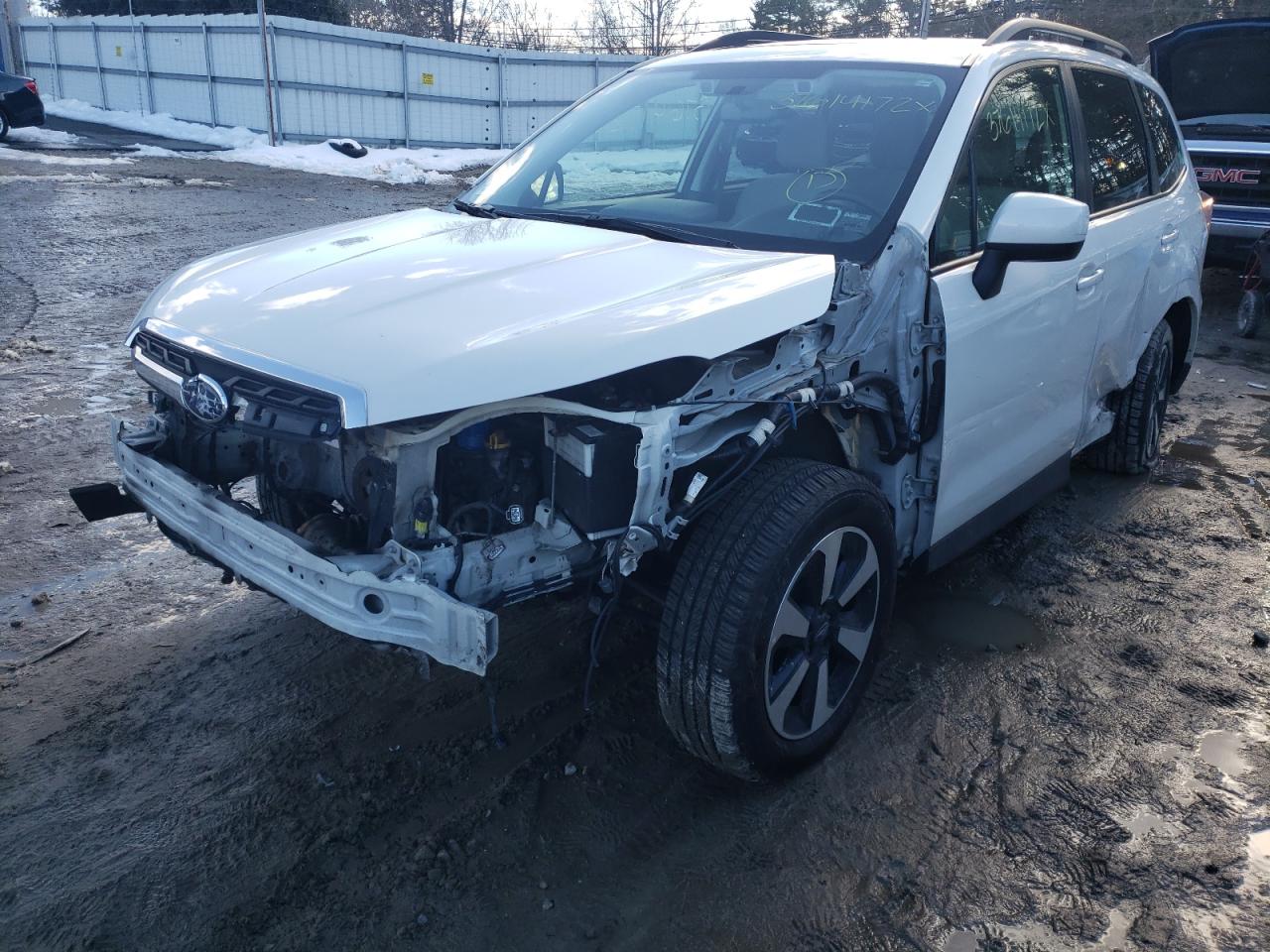 Photo 2 from auction – 2018 SUBARU FORESTER 2 with VIN JF2SJAGC3JH502212