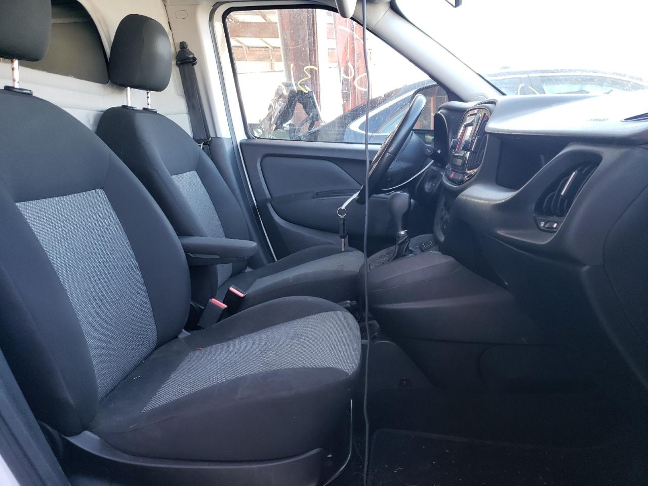 Photo 5 from auction – 2017 RAM PROMASTER with VIN ZFBERFAB6H6E68392