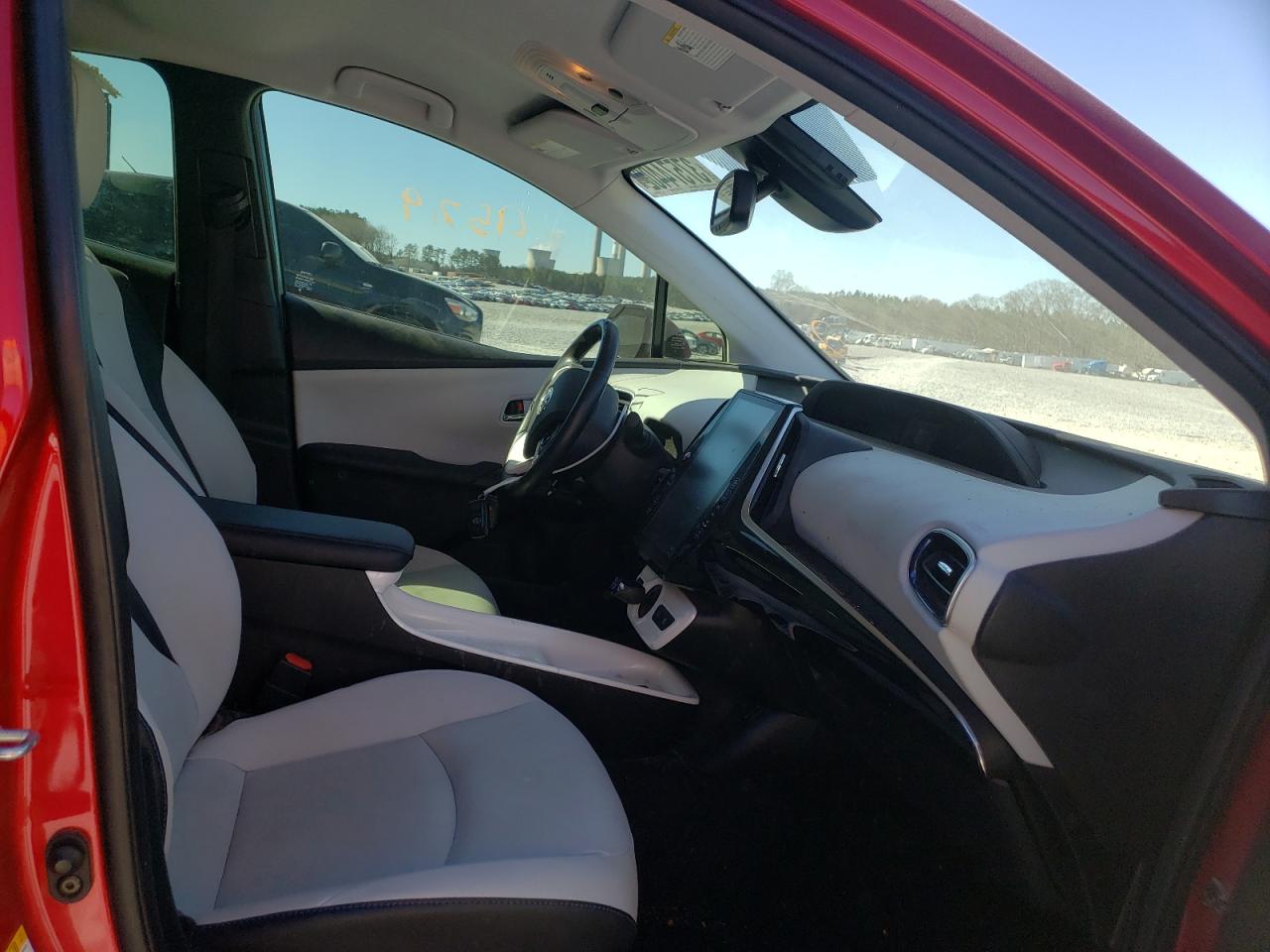 Photo 5 from auction – 2018 TOYOTA PRIUS with VIN JTDKARFU2J3066070