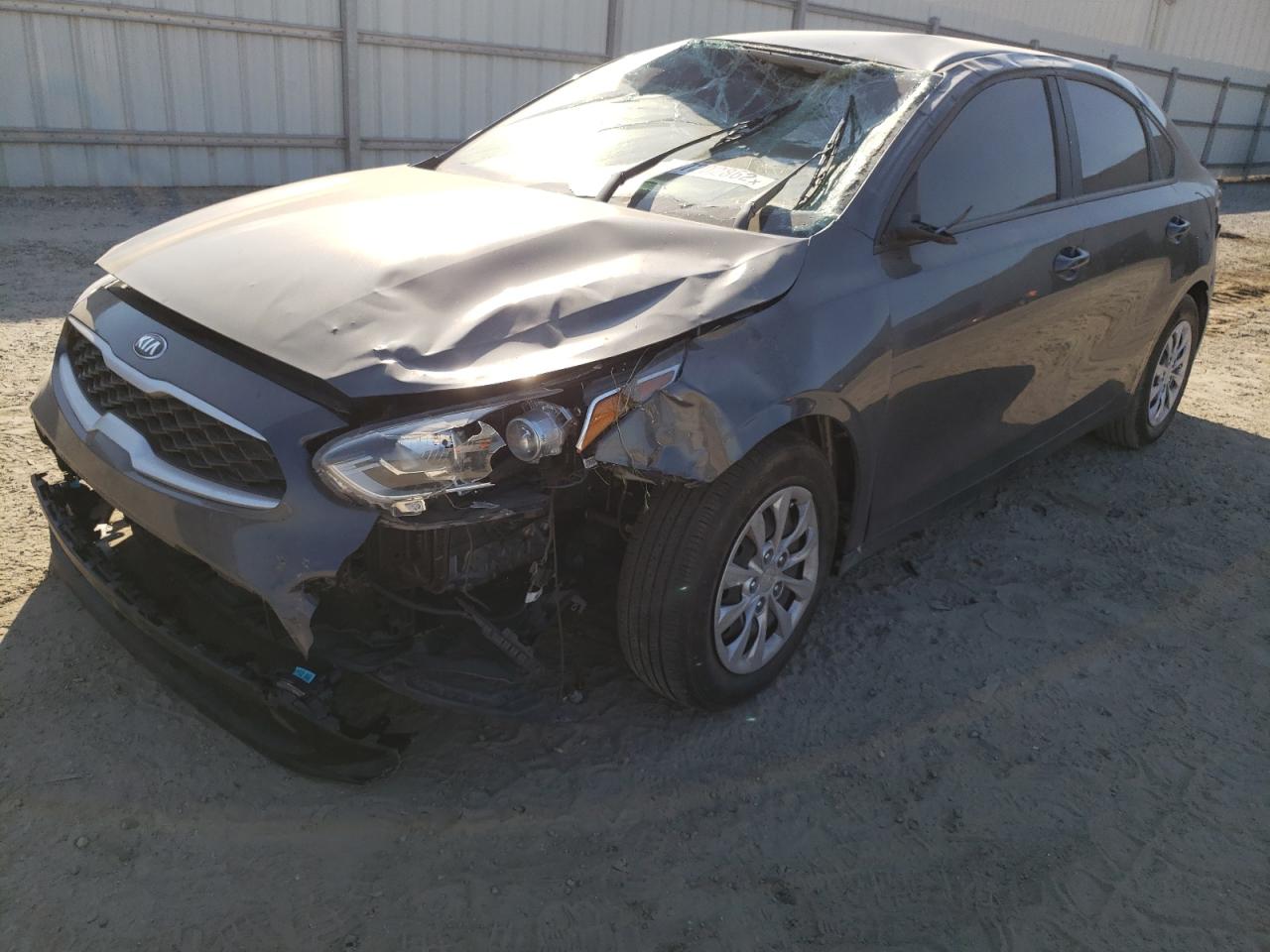 Photo 2 from auction – 2021 KIA FORTE FE with VIN 3KPF24AD2ME285908