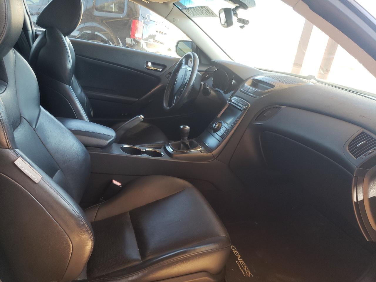 Photo 5 from auction – 2011 HYUNDAI GENESIS CO with VIN KMHHU6KH5BU044676