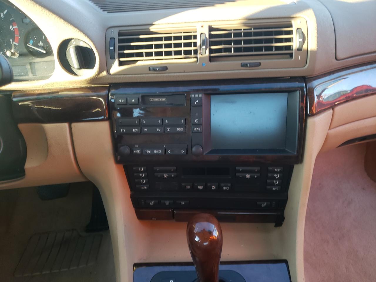 صورة رقم 9 من المزاد - 2000 BMW 740 IL مع VIN WBAGH8346YDP10204