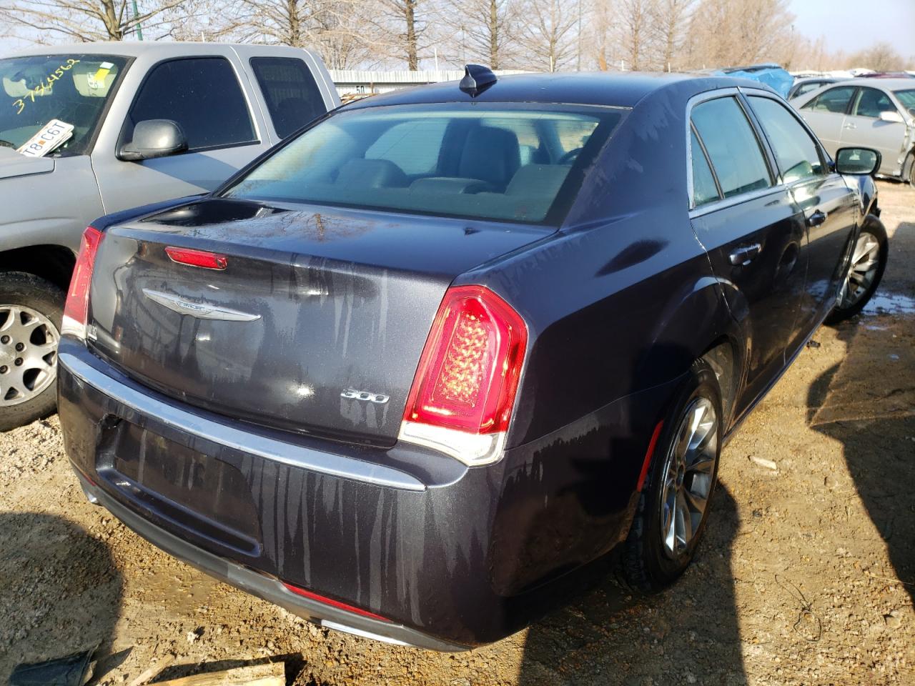 Photo 4 from auction – 2015 CHRYSLER 300 LIMITE with VIN 2C3CCAAG6FH891703