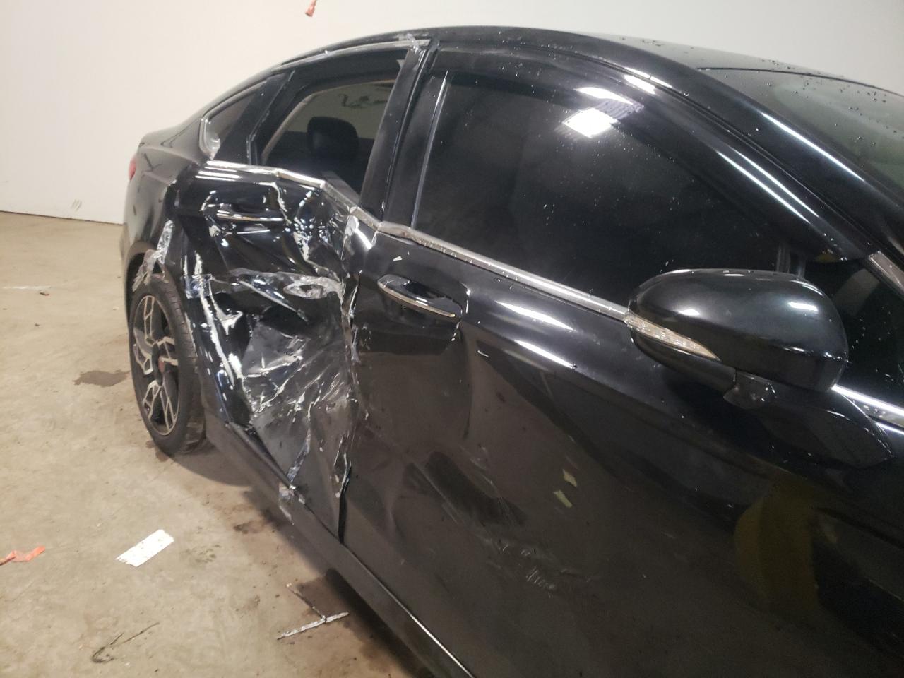 Photo 9 from auction – 2019 FORD FUSION SEL with VIN 3FA6P0CD9KR137869