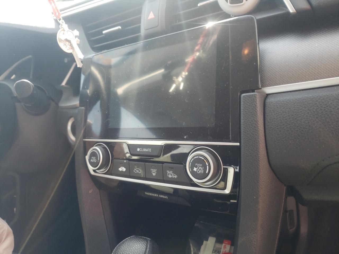Foto 9 de la subasta – 2016 HONDA CIVIC EX con VIN 19XFC2F72GE039644