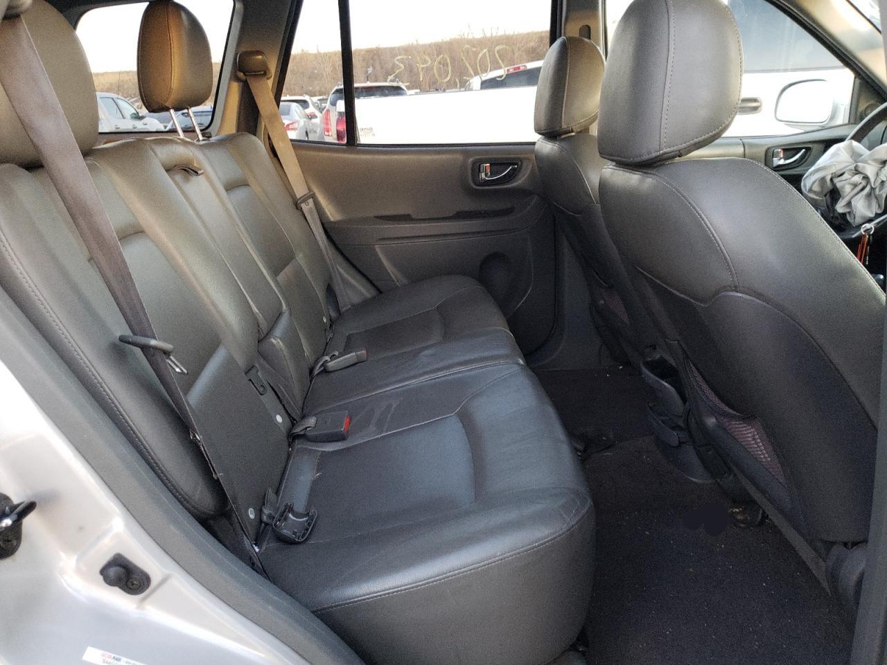 Photo 6 from auction – 2002 HYUNDAI SANTA FE G with VIN KM8SC73D02U321101