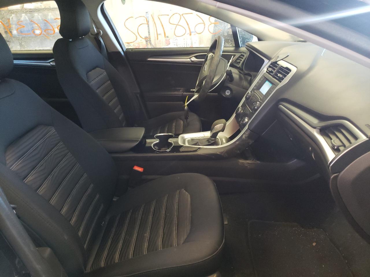 Photo 5 from auction – 2016 FORD FUSION SE with VIN 3FA6P0H72GR108384