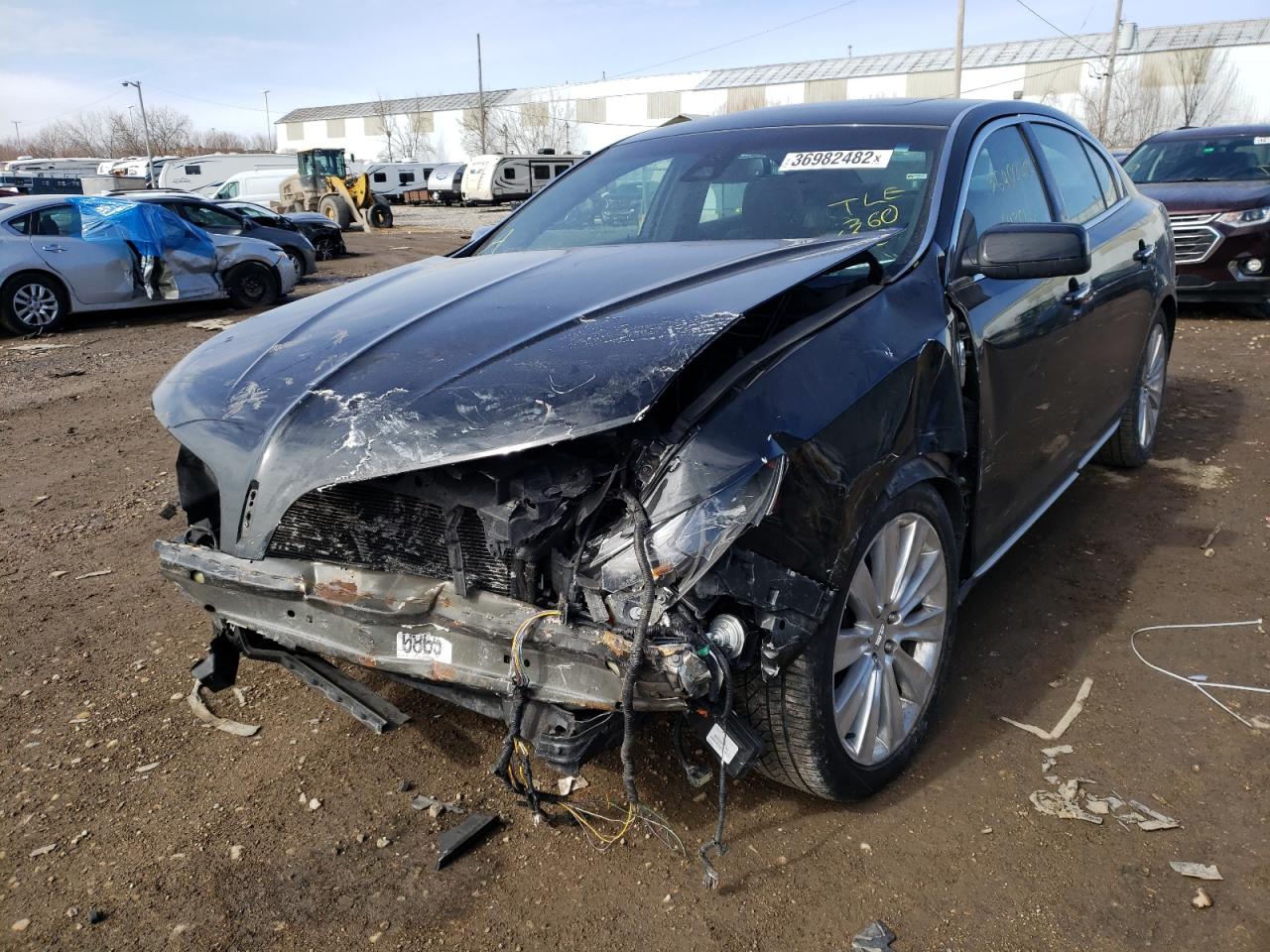 Photo 2 from auction – 2015 LINCOLN MKS with VIN 1LNHL9FT0FG607429