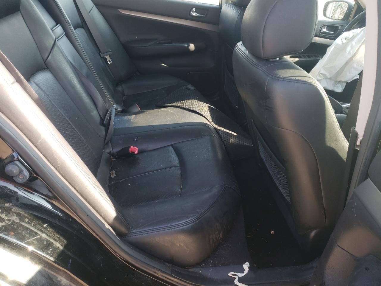 Photo 6 from auction – 2011 INFINITI G37 with VIN JN1CV6AR0BM352797