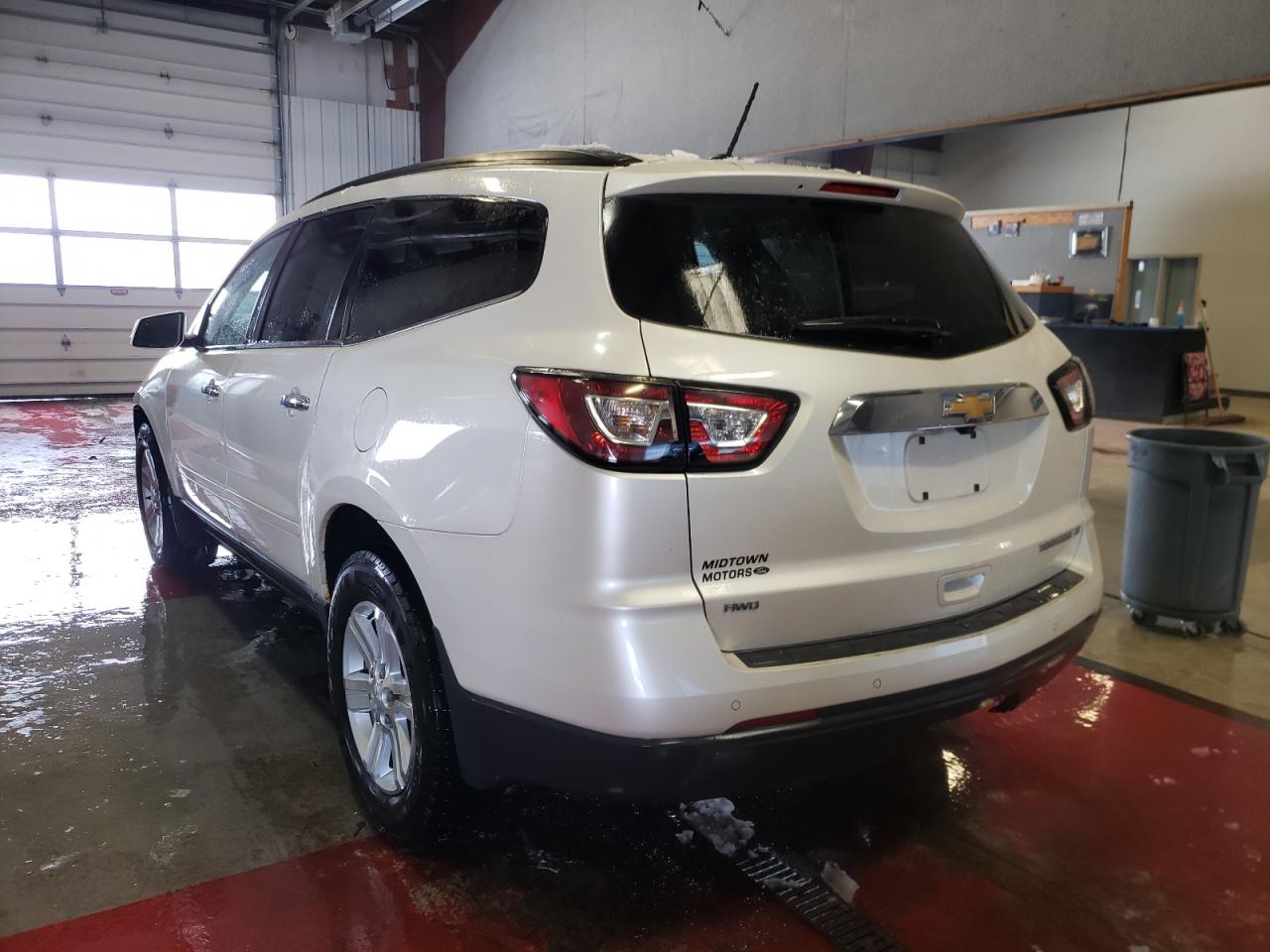 Photo 3 from auction – 2013 CHEVROLET TRAVERSE L with VIN 1GNKVGKDXDJ133603