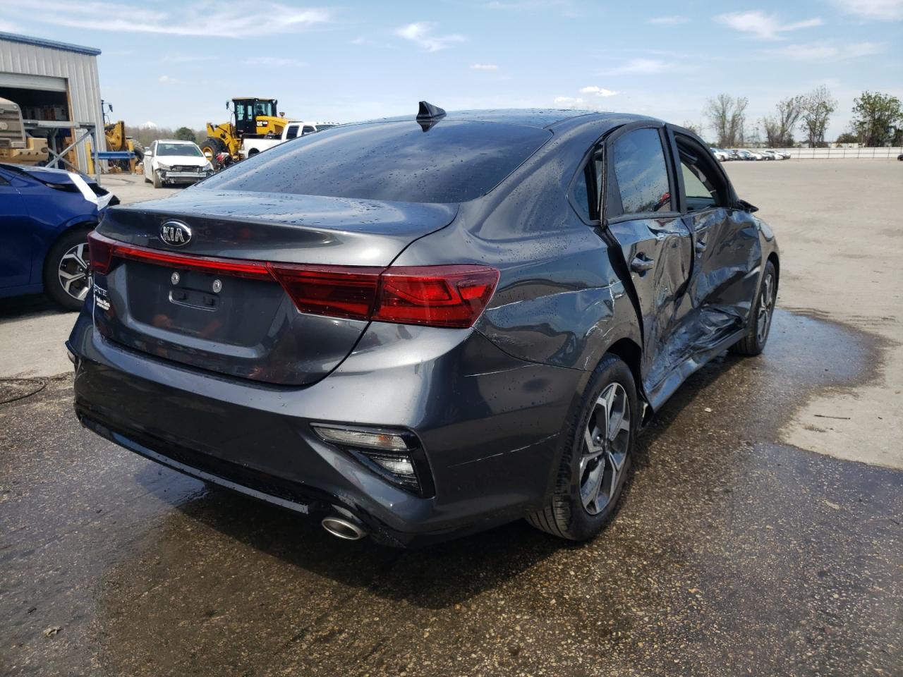 Photo 4 from auction – 2021 KIA FORTE FE with VIN 3KPF24AD0ME390723