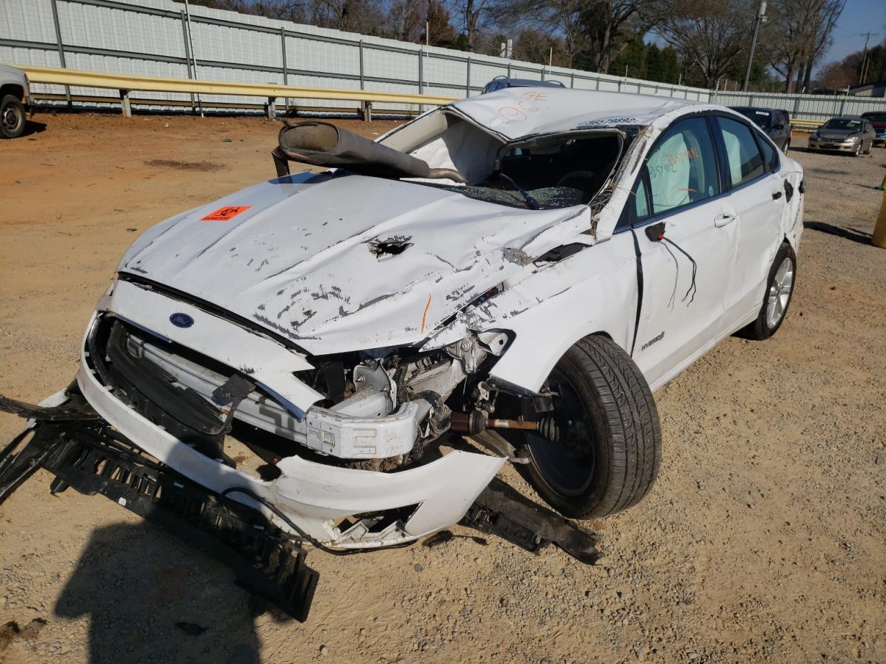 Photo 2 from auction – 2019 FORD FUSION SE with VIN 3FA6P0LU0KR205072