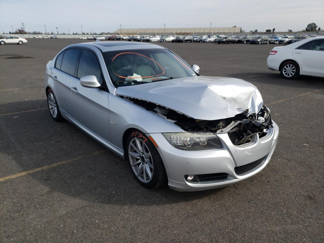 BMW 328 I 2009 with VIN WBAPH77569NL83537 - Photo from auction