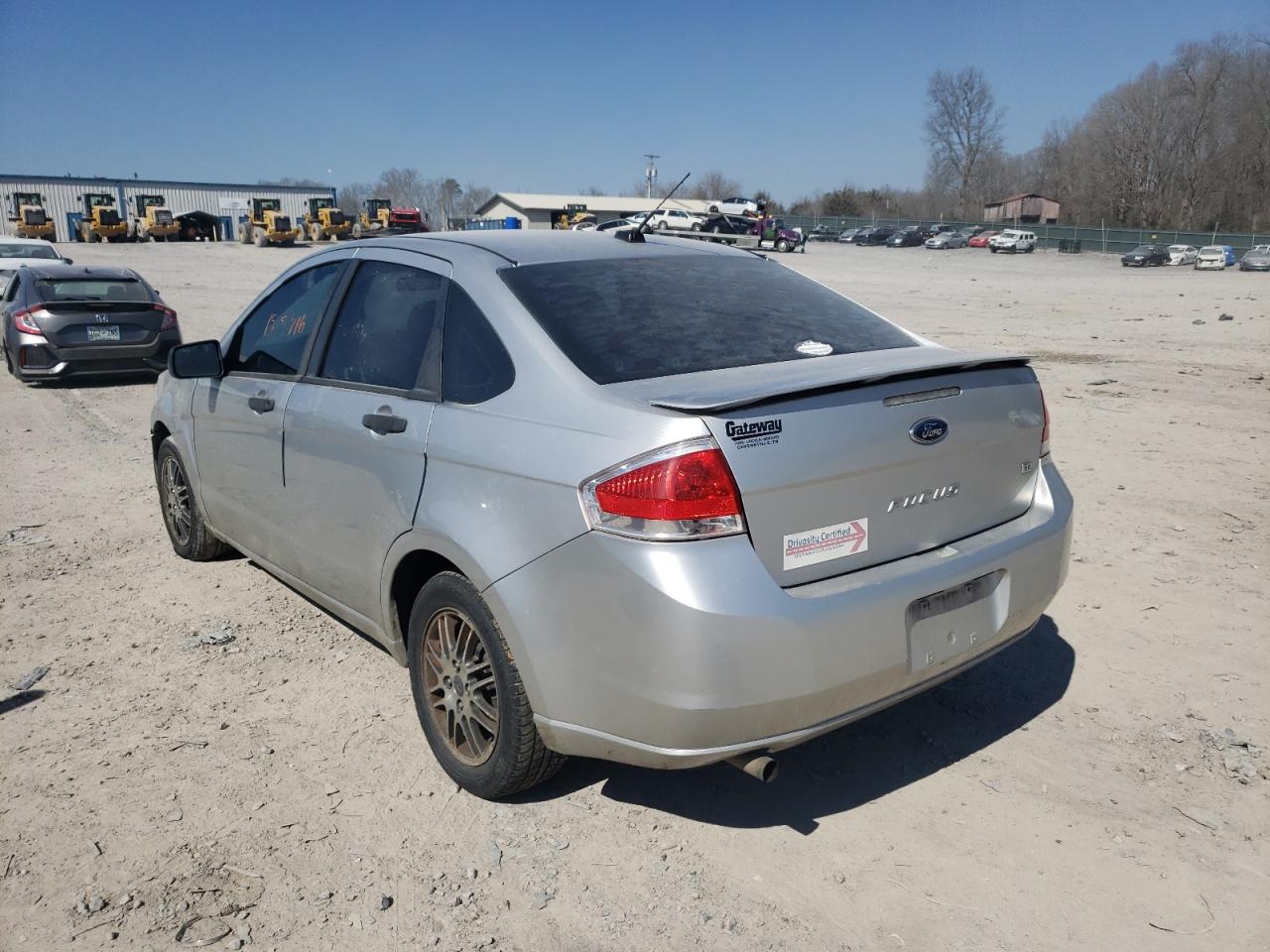 Photo 3 from auction – 2010 FORD FOCUS SE with VIN 1FAHP3FN0AW207558