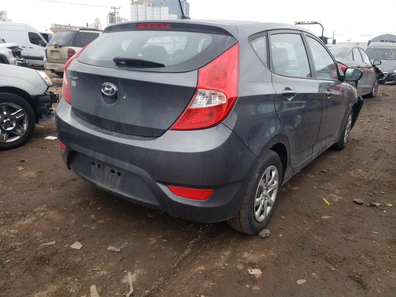 Photo 4 from auction – 2012 HYUNDAI ACCENT GLS with VIN KMHCT5AE9CU016377