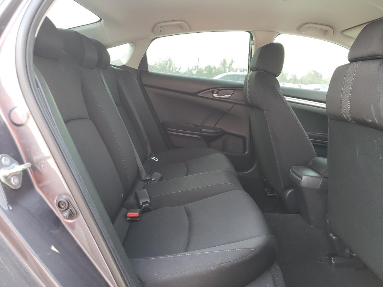 Photo 6 from auction – 2020 HONDA CIVIC LX with VIN 19XFC2F66LE007281
