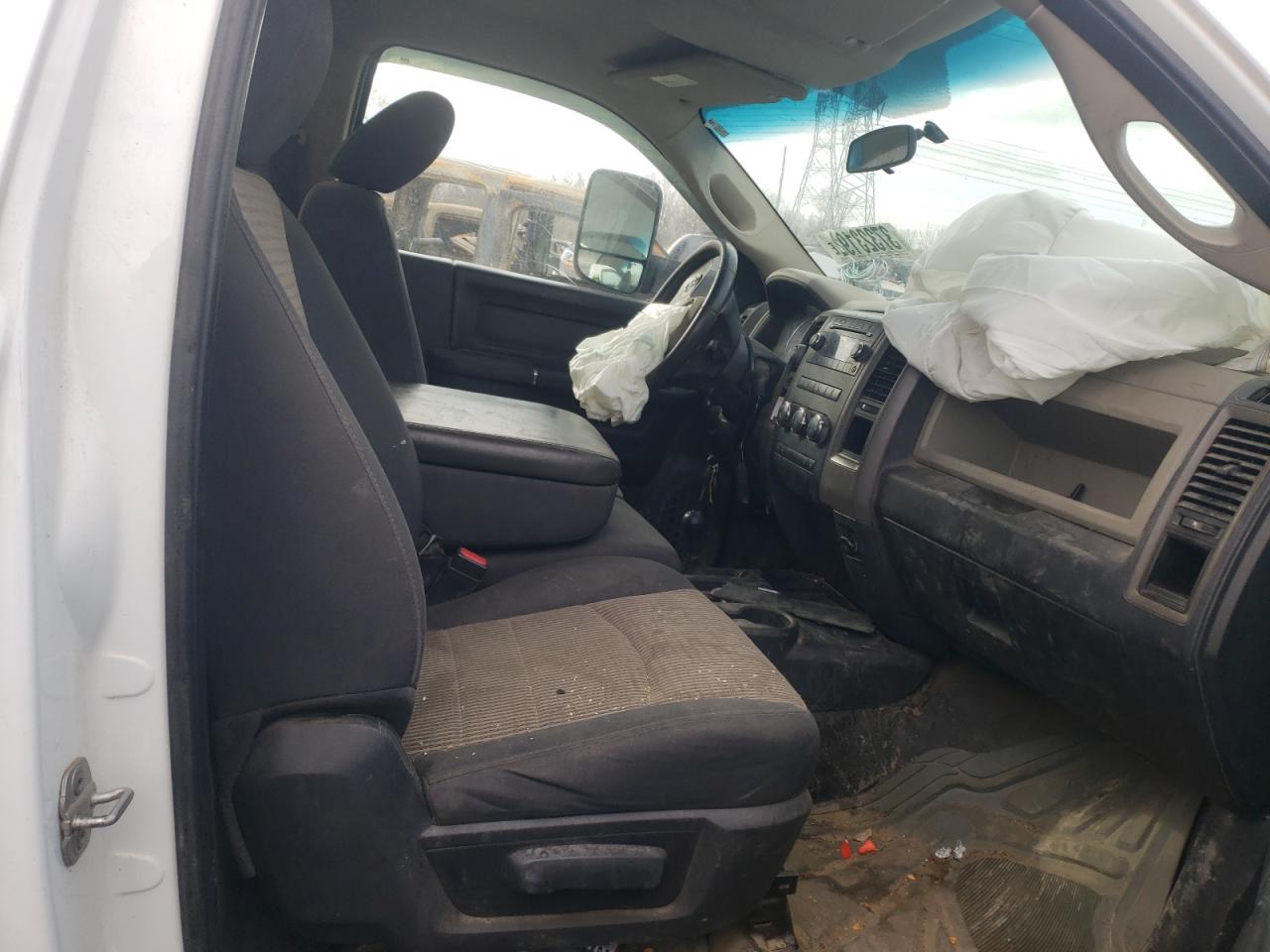 Photo 5 from auction – 2011 DODGE RAM 3500 S with VIN 3D6WZ4EL0BG612072