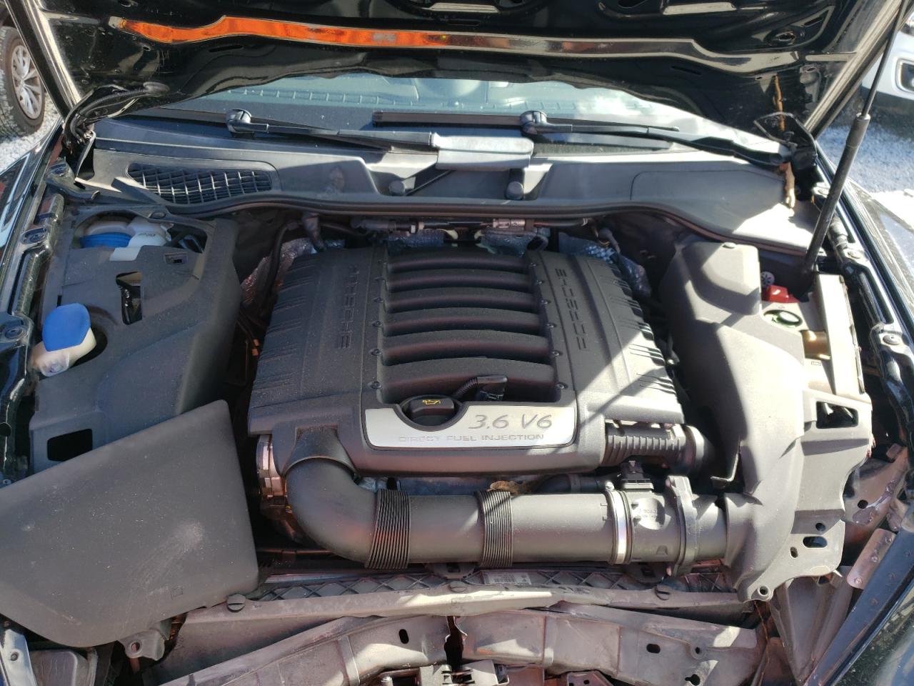Photo 7 from auction – 2014 PORSCHE CAYENNE with VIN WP1AA2A21ELA92088