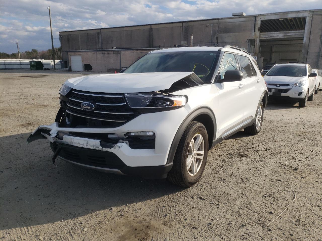Photo 2 from auction – 2020 FORD EXPLORER X with VIN 1FMSK8DH7LGC42860