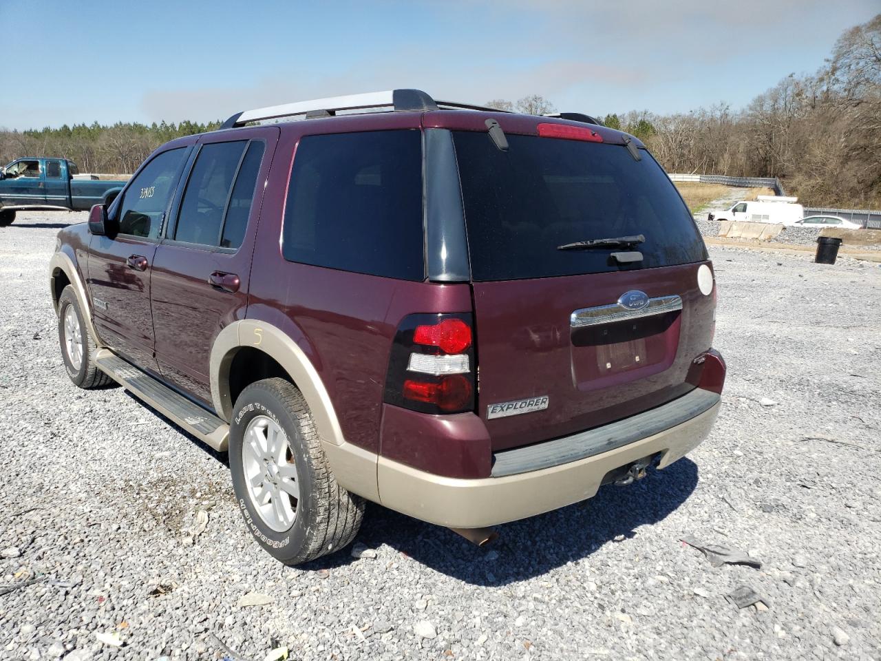 Photo 3 from auction – 2006 FORD EXPLORER E with VIN 1FMEU64EX6UB32151