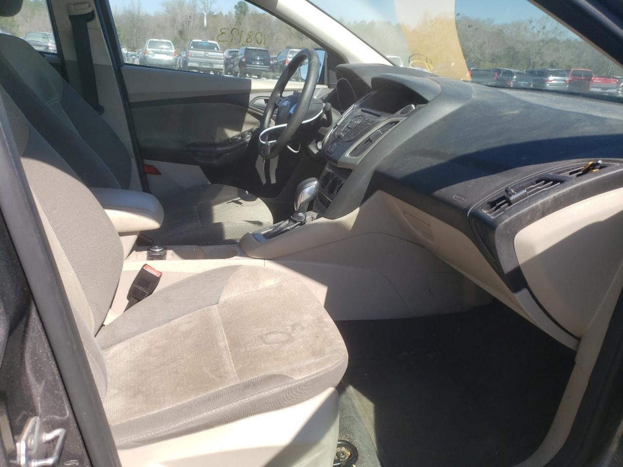 Photo 5 from auction – 2012 FORD FOCUS SE with VIN 1FAHP3F24CL352449