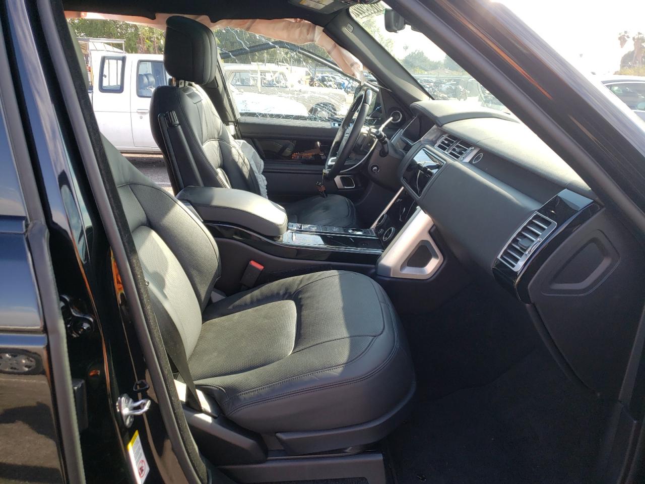 Photo 5 from auction – 2021 LAND ROVER RANGE ROVE with VIN SALGS2RUXMA421808