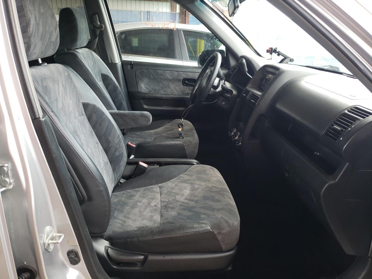 Photo 5 from auction – 2004 HONDA CR-V EX with VIN SHSRD788X4U225962