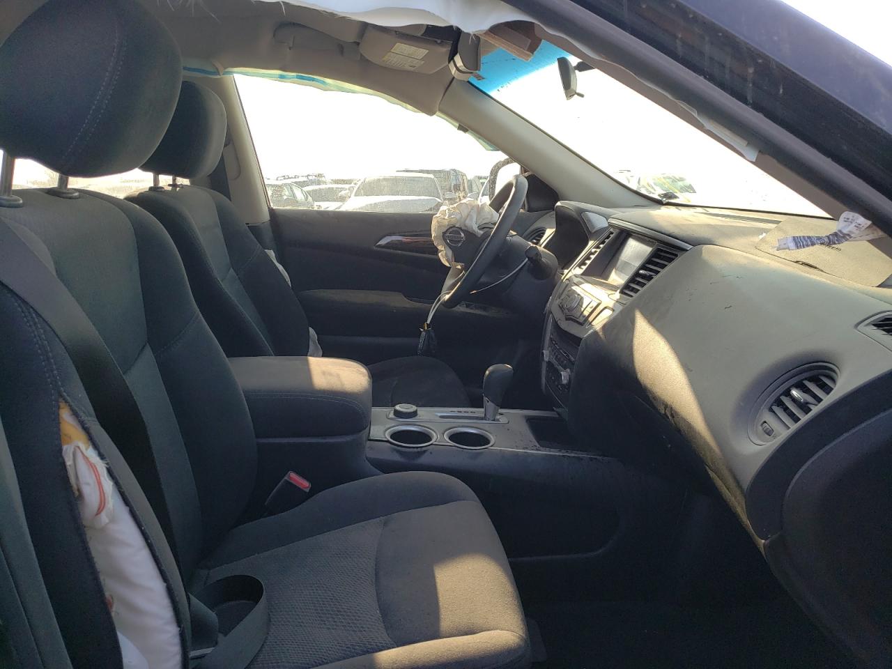 Photo 5 from auction – 2014 NISSAN PATHFINDER with VIN 5N1AR2MM1EC650041