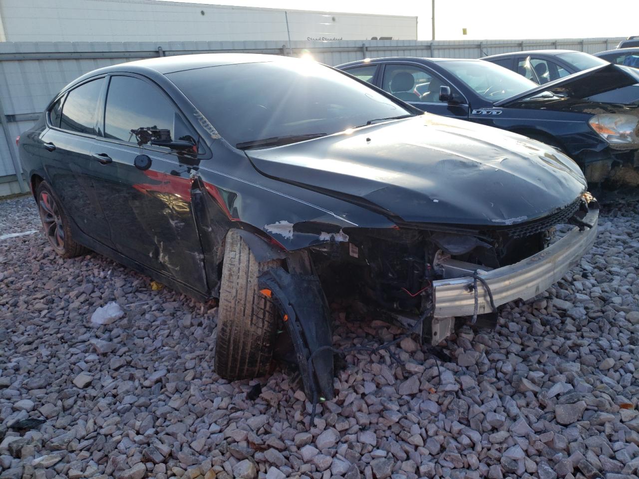Zdjęcie 1 z aukcji – 2015 CHRYSLER 200 S z VIN 1C3CCCBG5FN581155