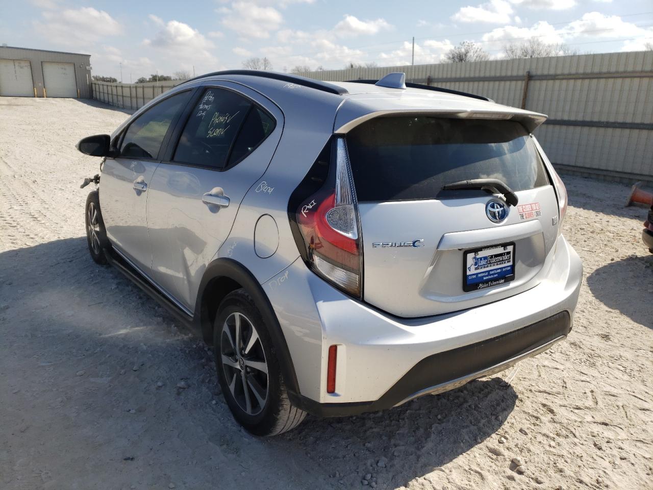 Photo 3 from auction – 2018 TOYOTA PRIUS C with VIN JTDKDTB33J1612095