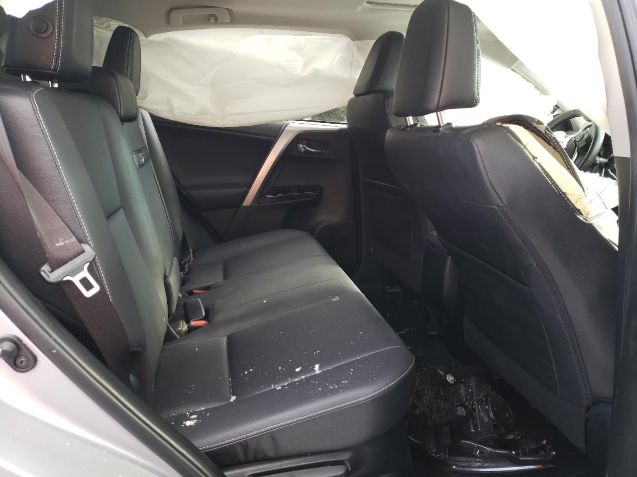 Photo 6 from auction – 2018 TOYOTA RAV4 HV LI with VIN JTMDJREV4JD200090