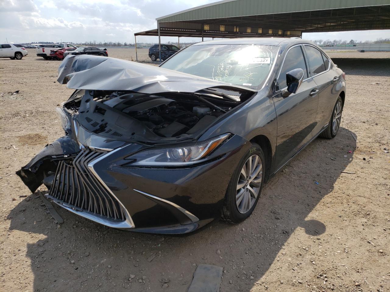 Photo 2 from auction – 2021 LEXUS ES 300H BA with VIN 58ACA1C15MU004973