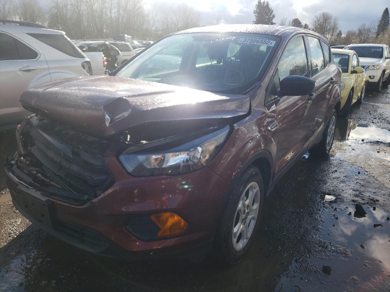 Photo 2 from auction – 2018 FORD ESCAPE S with VIN 1FMCU0F71JUA65113