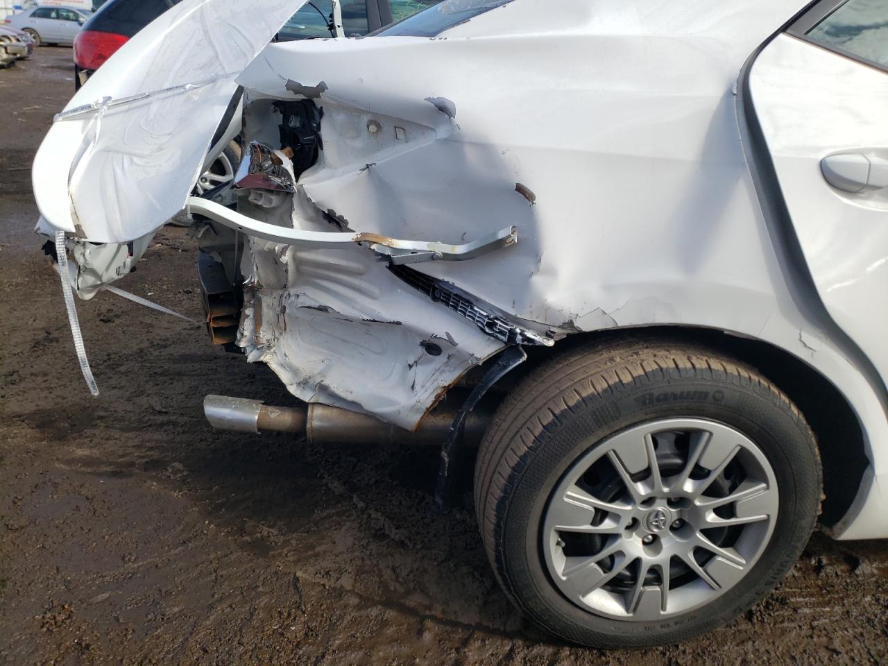Photo 9 from auction – 2015 TOYOTA COROLLA L with VIN 2T1BURHE7FC466704