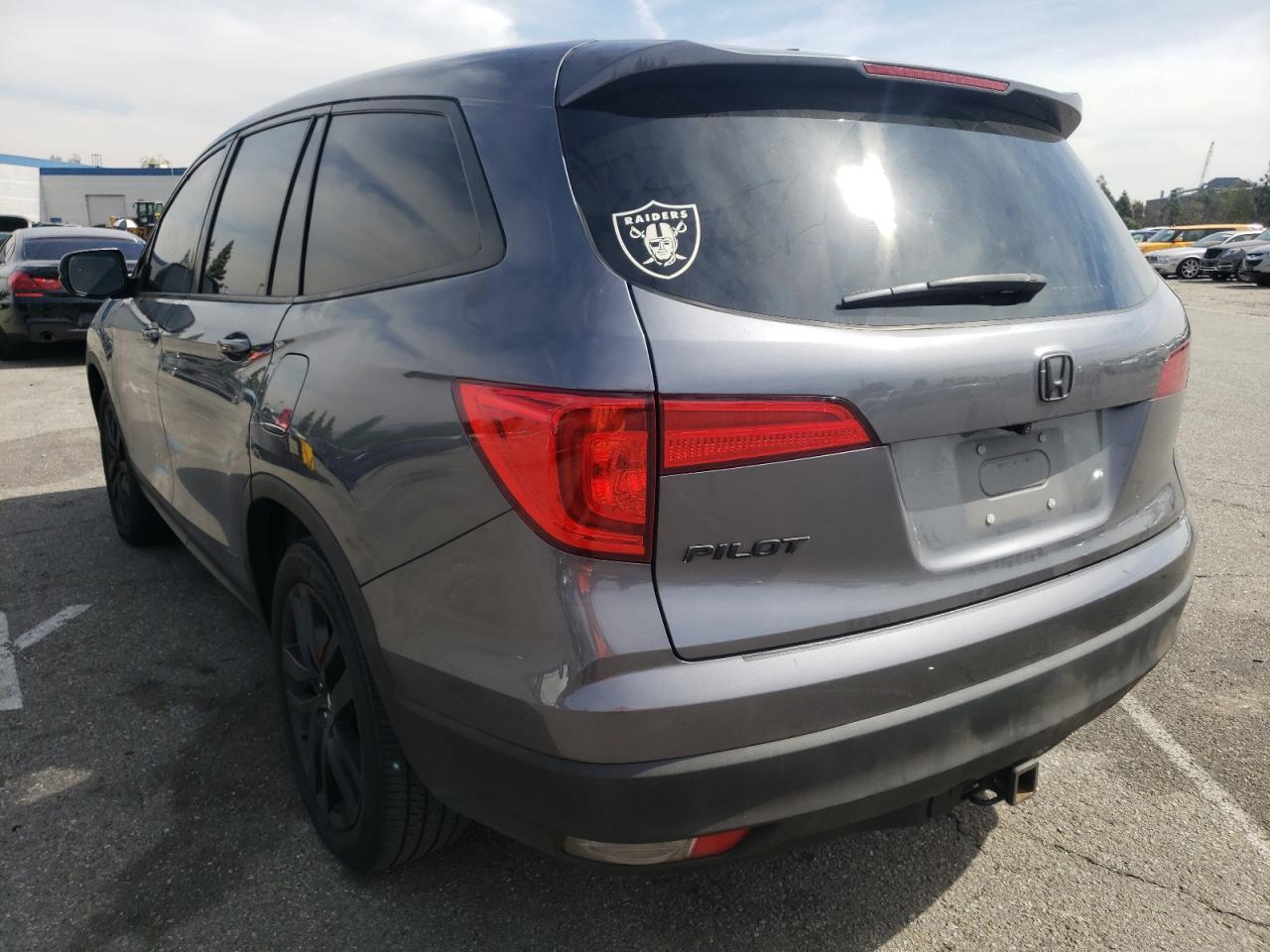 Photo 3 from auction – 2016 HONDA PILOT EXLN with VIN 5FNYF5H72GB051740